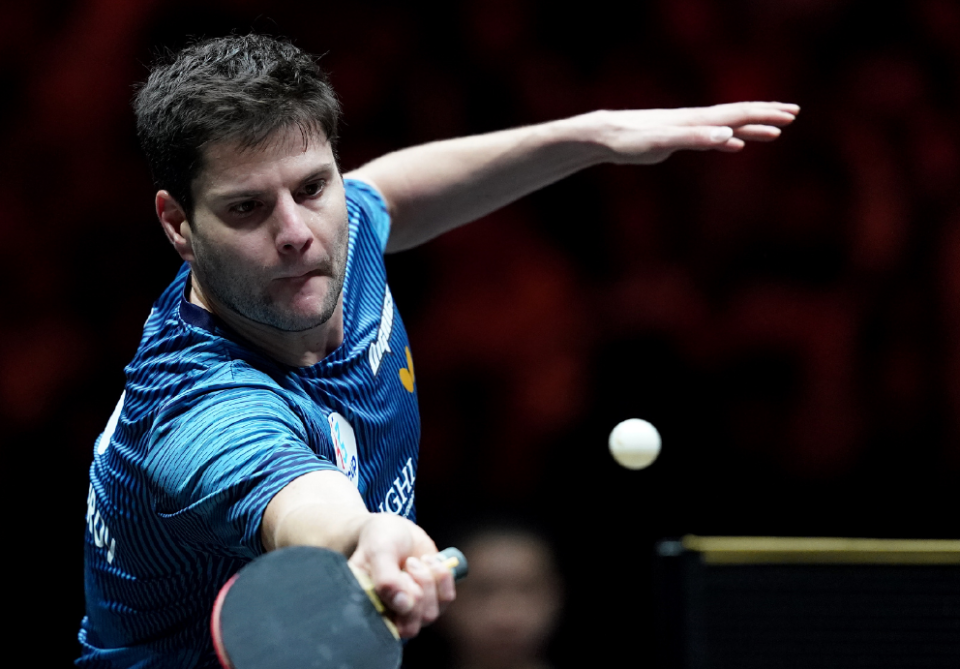 球队在锋线 球队在锋线